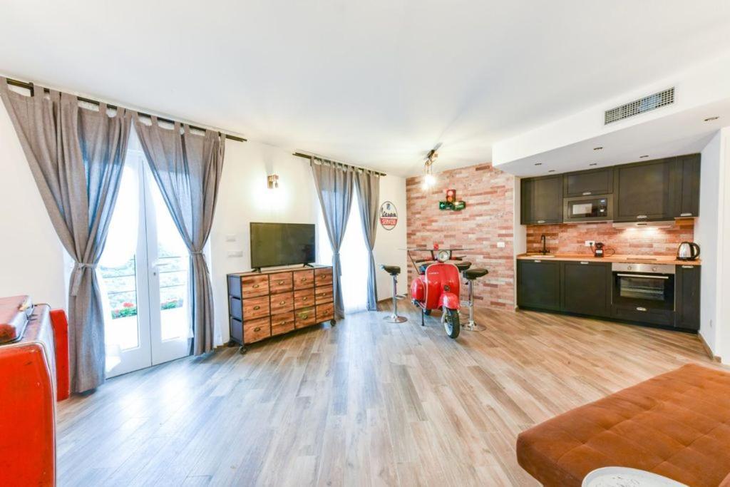 Vespa Apartments Moneglia Exterior foto