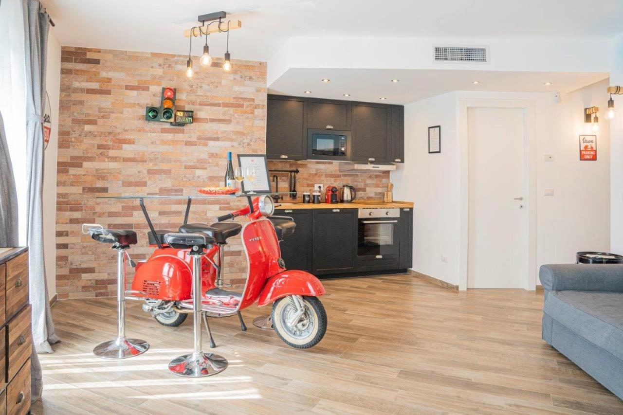 Vespa Apartments Moneglia Exterior foto
